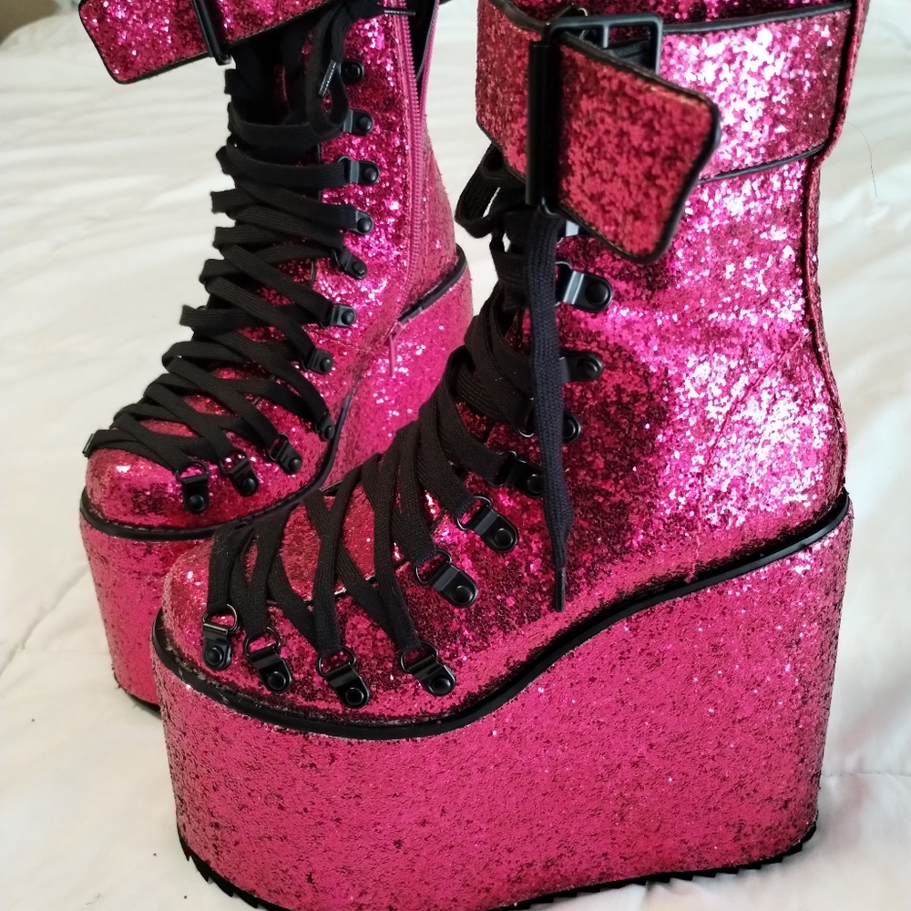 Platforms shoes